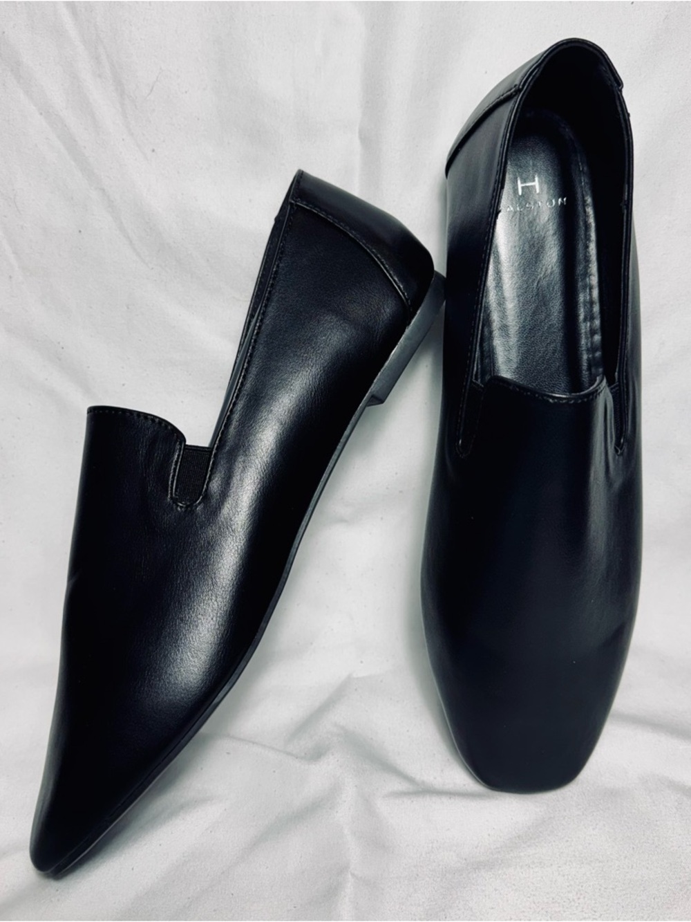H HALSTON Milos Flats